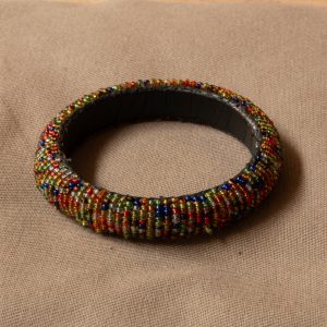armband gesloten met kraaltjes